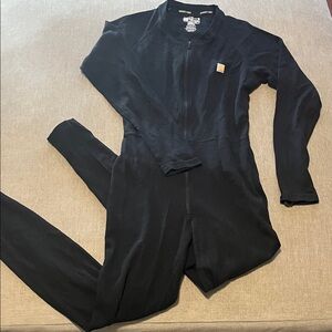Carhartt: Black Women's base layer jumpers it